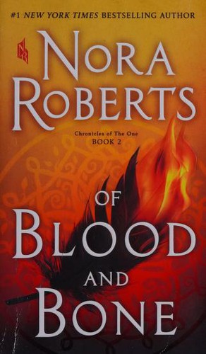 Nora Roberts: Of Blood and Bone (Paperback, 2020, St. Martin's Paperbacks)